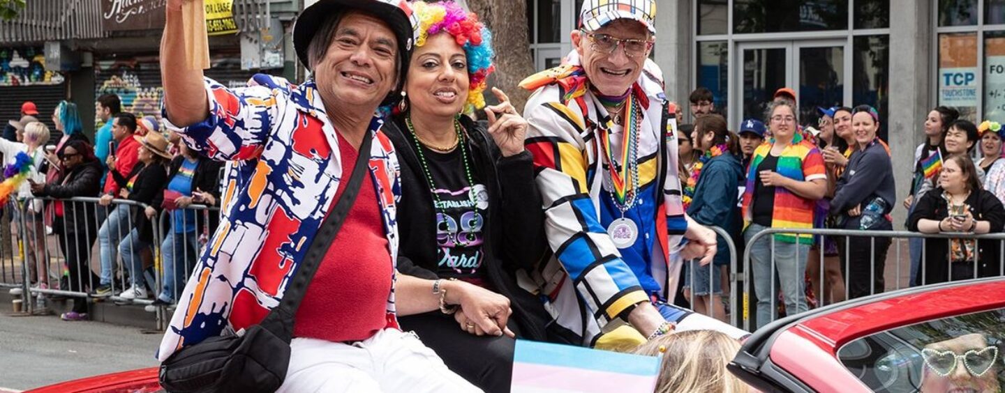 La sécurité sociale exige que les militants gays vivant avec le SIDA remboursent 200 000 $ d'avantages