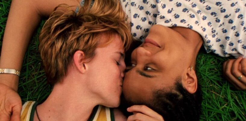 15 films lesbiennes de passage à l'âge adulte qui vous frapperont dans les sensations