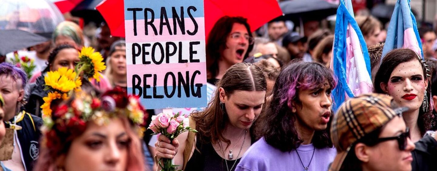 Les militants américains appellent le Royaume-Uni anti-trans gouvernant «un coup grave» aux droits de l'homme