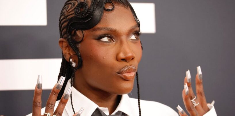 C'est ce que le rappeur bisexuel Doechii dit que c'est sa «contribution majeure» au hip-hop