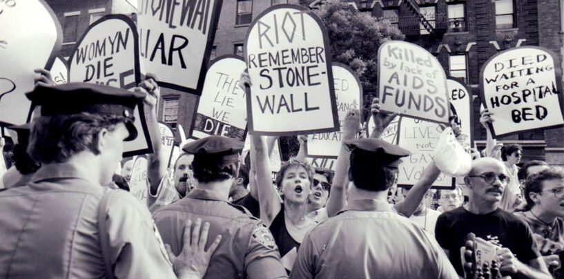 La religion se concentre sur la souffrance cette semaine. Notre communauté le sait, y a survécu et la surmontera à nouveau