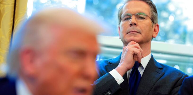 Qui est Scott Bessent? Voici le milliardaire gay et le secrétaire au Trésor soutenant les tarifs Trump