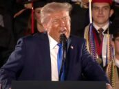 Donald Trump rails contre des athlètes transgenres dans le discours de début de l'UA de l'Alabama