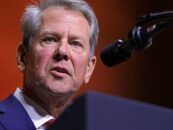 Le gouverneur de la Géorgie, Brian Kemp, a signé un projet de loi anti-trans étudiant-athlète