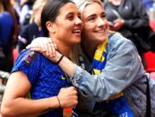 Les stars du football lesbiennes Kristie Mewis et Sam Kerr sont officiellement des mamans et partagent la première photo de famille
