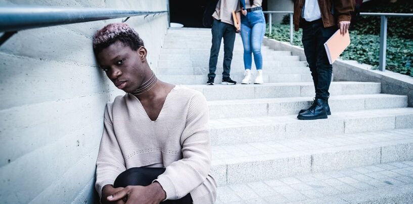 Il est désormais légal pour les enfants transmissibles et les enfants trans à l'école du Tennessee