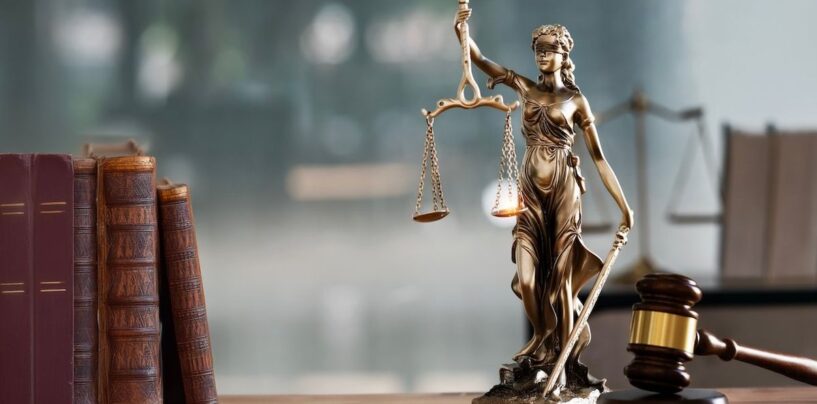 Le tribunal du Montana stipule l'interdiction des soins affirmants pour les mineurs trans pour les mineurs trans