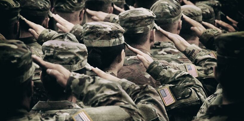 Breaking: Le Pentagone commence l'élimination de masse des troupes transgenres