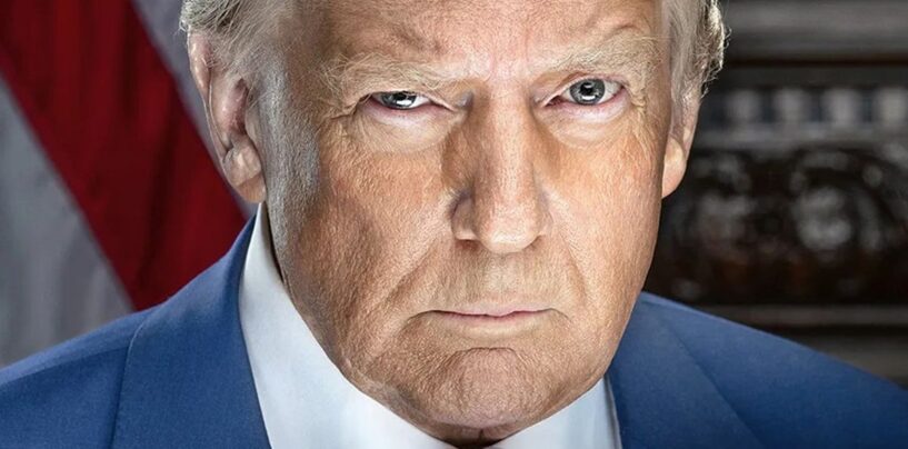 L'énorme bannière d'un Trump flagrant devant l'USDA est un signe littéral que les États-Unis ont perdu sa démocratie