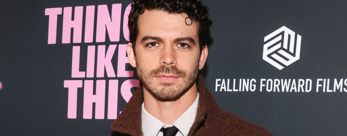 La star de 'Love, Simon' 'Joey Pollari renverse le thé à son premier rendez-vous idéal