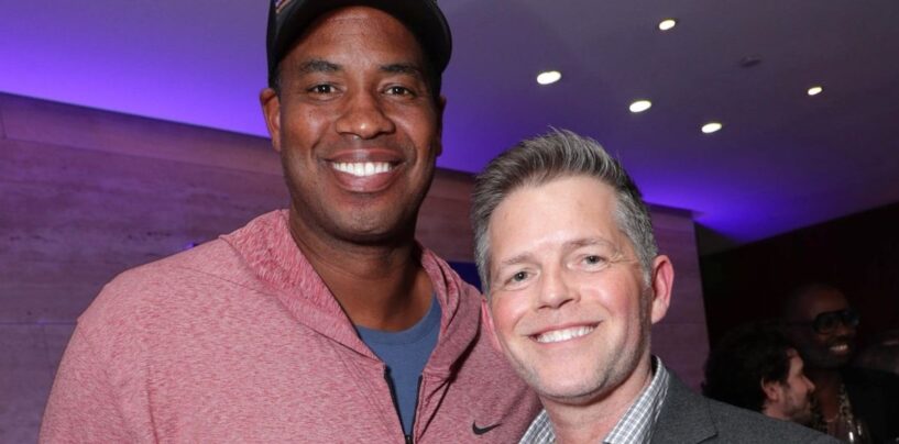 L'ancienne star de la NBA, Jason Collins, épouse son partenaire de longue date, Brunson Green