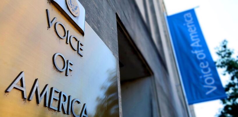 Dans une «guerre des mondes» réelle,, l'Alien Oan reprendra une voix civilisée de l'Amérique