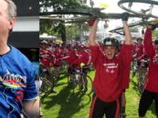 Le démocrate Adam Schiff est le premier sénateur américain à participer à la California AIDS / Lifecycle Bike Ride