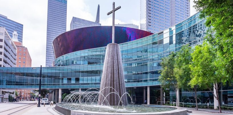 Les baptistes du Sud cherchent à interdire le porno, les femmes pasteurs et l'égalité du mariage