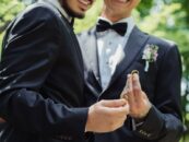 La route vers Obergefell: en repensant à une décennie d'égalité du mariage