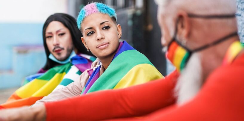 La plus grande enquête trans trouve la principale raison pour laquelle les personnes transgenres arrêtent la transition est la transphobie