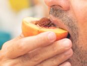 Qu'est-ce que Rimming? Les experts sexuels expliquent et donnent des conseils pour s'assurer que tout le monde a un grand O