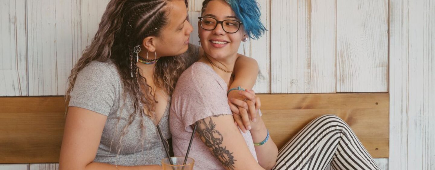 Pourquoi les lesbiennes ont-elles des tatouages ​​étoiles depuis plus de 70 ans?