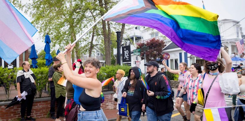 22 photos joyeuses du rallye de la province de Provincetown 2025 et Sashay au thé
