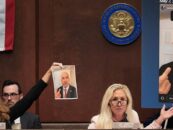 Melanie Stansbury sur la façon dont elle combat la transphobie de Marjorie Taylor Greene au Congrès avec une préparation intelligente