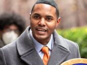 Gay US Rep. Ritchie Torres surprend le panel MSNBC avec annonce sur la candidature du gouverneur de New York
