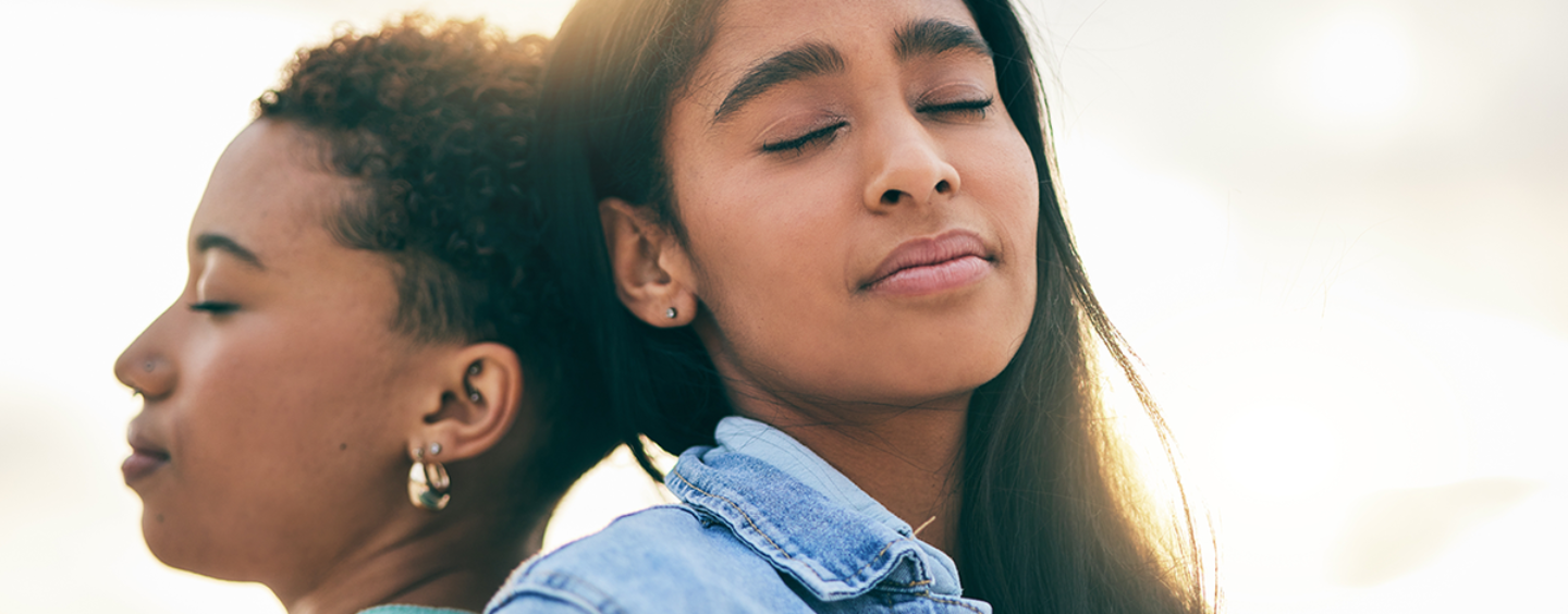 Quelles sont les relations LAT et que signifient-elles pour la communauté LGBTQ +?