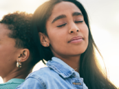 Quelles sont les relations LAT et que signifient-elles pour la communauté LGBTQ +?