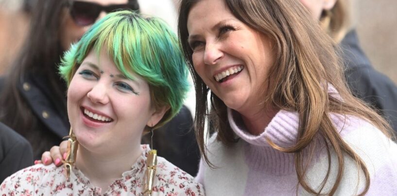 Norwegian Royal sort bisexuel