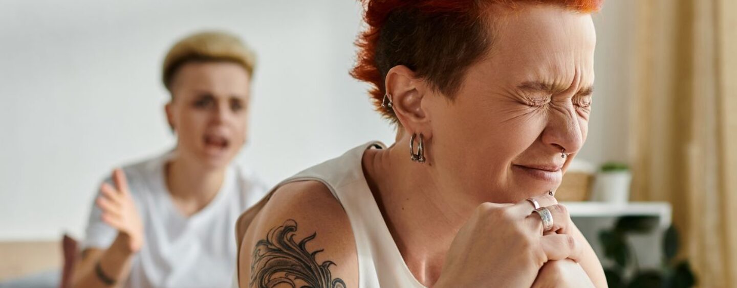 Qu'est-ce que les «épineries» et pourquoi les Datirs LGBTQ + sont-ils plus susceptibles de s'engager? Les experts expliquent