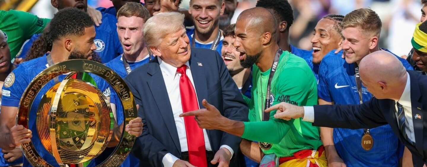 La photo de victoire de la Coupe du monde de club devient maladroite quand Trump s'écrase et ne partira pas