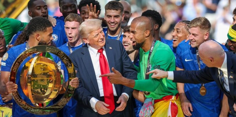 La photo de victoire de la Coupe du monde de club devient maladroite quand Trump s'écrase et ne partira pas