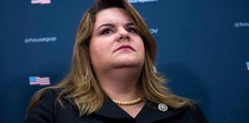 Rompe: Le gouverneur de Porto Rico signe une interdiction des soins affirmants qui incluent les jeunes adultes