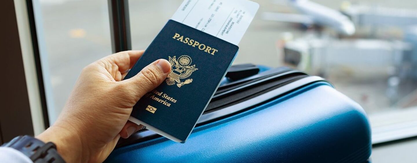 Voici comment les Américains trans peuvent obtenir des passeports précis … pour l'instant.