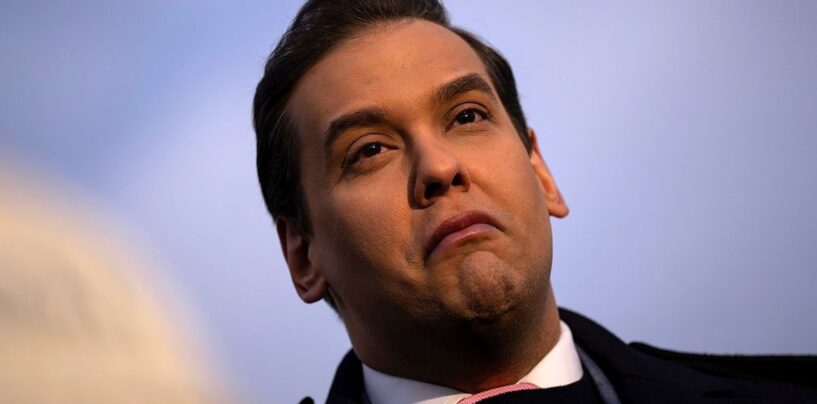 George Santos doit se présenter à la prison demain – il ne le prend pas bien