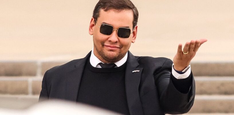 Au revoir, George Santos: L'ancien membre du Congrès du GOP Gay Fabulist se rend aux autorités pénitentiaires