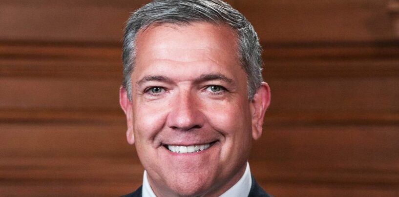 Le superviseur de Gay SF obtient un coup de souffle pour avoir proposé de supprimer la loi des partenaires domestiques