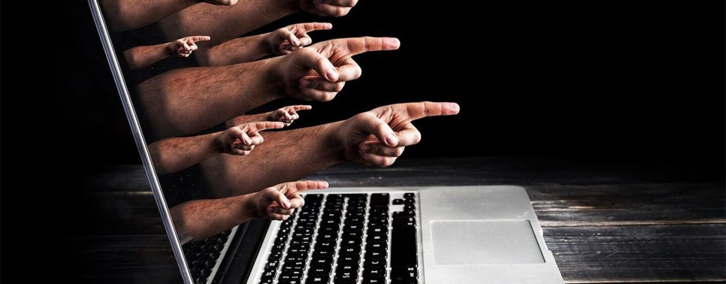 LinkedIn expose les utilisateurs transgenres au harcèlement ciblé après que l'entreprise change tranquillement la politique de discours de haine