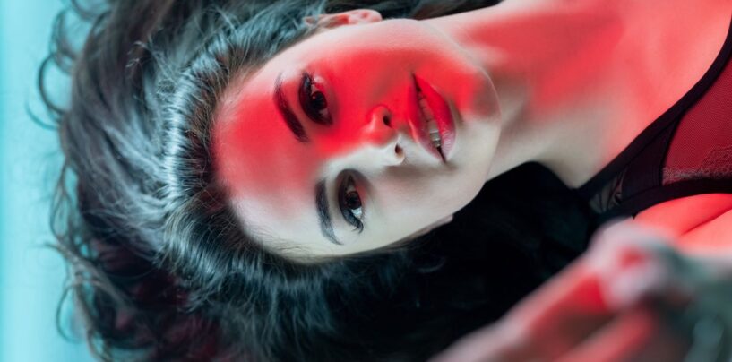 Les jouets sexuels à la thérapie rouge sont le buzz – les sexologues expliquent la technologie et si les gens LGBTQ + en ont besoin d'un