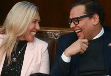 Breaking: Marjorie Taylor Greene exhorte officiellement Trump à faire la navette de prison de George Santos