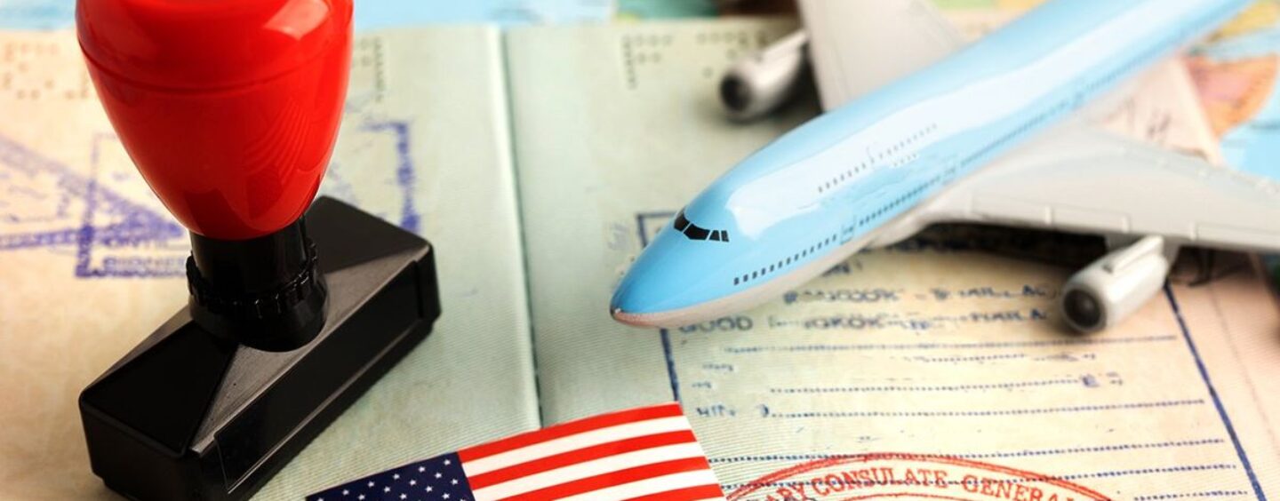 Trump interdit les athlètes des femmes trans de la «capacité extraordinaire» des visas