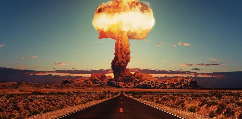 80 ans après Hiroshima, «l'intestin» de Trump est en charge des codes nucléaires, et c'est dangereux