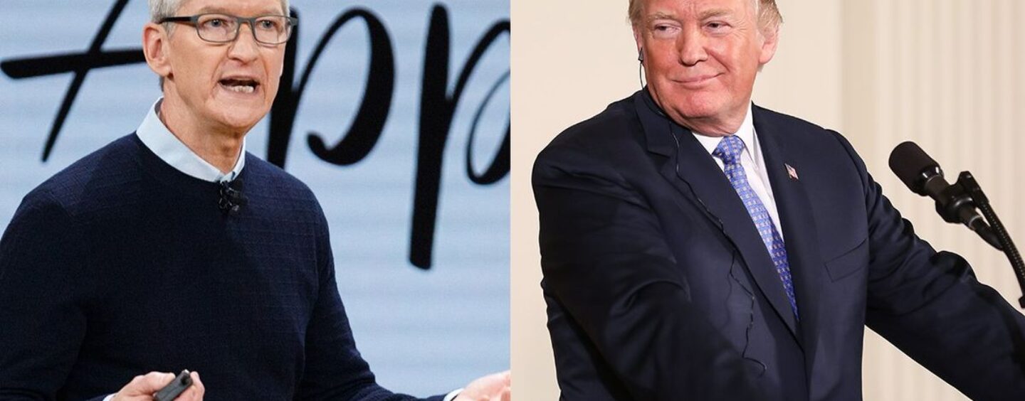Le PDG d'Apple Tim Cook promet 100 milliards de dollars pour le programme de fabrication de Trump