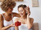 Qu'est-ce que «galets»? Les experts de rencontres expliquent et révèlent pourquoi les gens LGBTQ + font le mieux