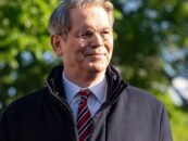Le commissaire de Trump Cans IRS et le remplace par Scott Bessent pour l'instant