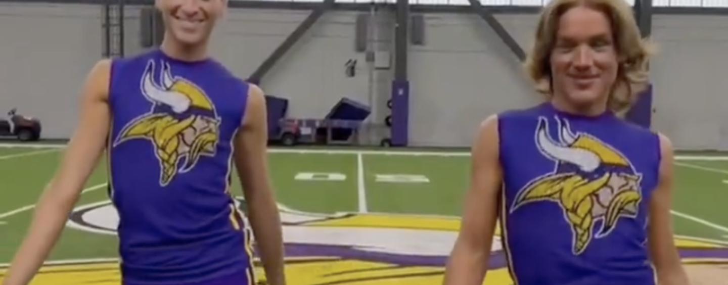 Les Vikings du Minnesota ont juste embauché deux pom-pom girls masculines et Maga fonde