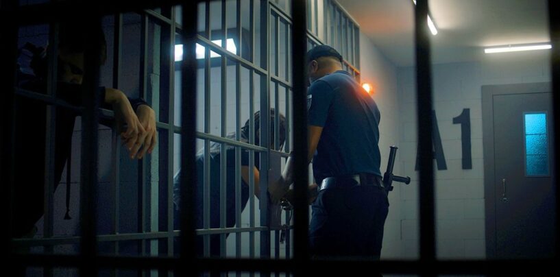Les personnes trans dans les prisons de Géorgie sont obligées de détransition. Maintenant, ils poursuivent.