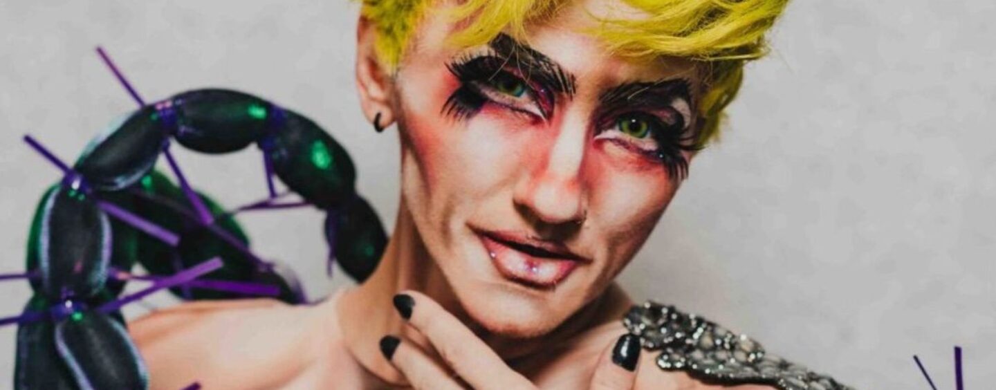 King of Drag's Henlo Bullfrog sur la masculinité, les méfaits et les rois menant la nouvelle contre-culture