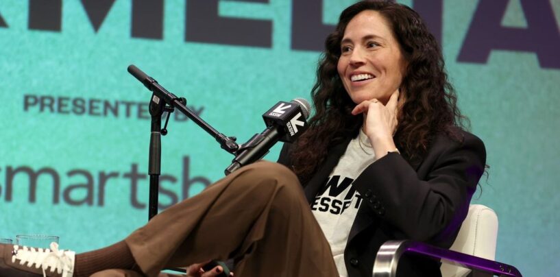 Sue Bird fait l'histoire en tant que premier joueur de la WNBA honoré d'une statue de bronze