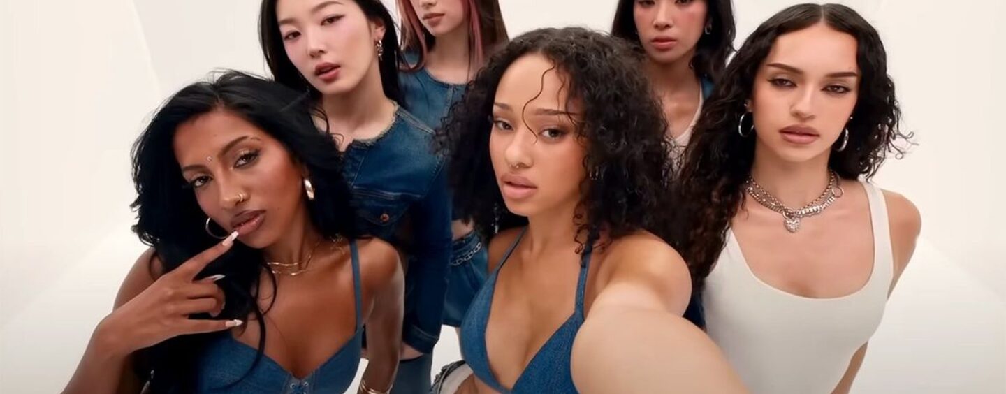 La nouvelle publicité en denim de Katseye montre à Sydney Sweeney comment c'est fait