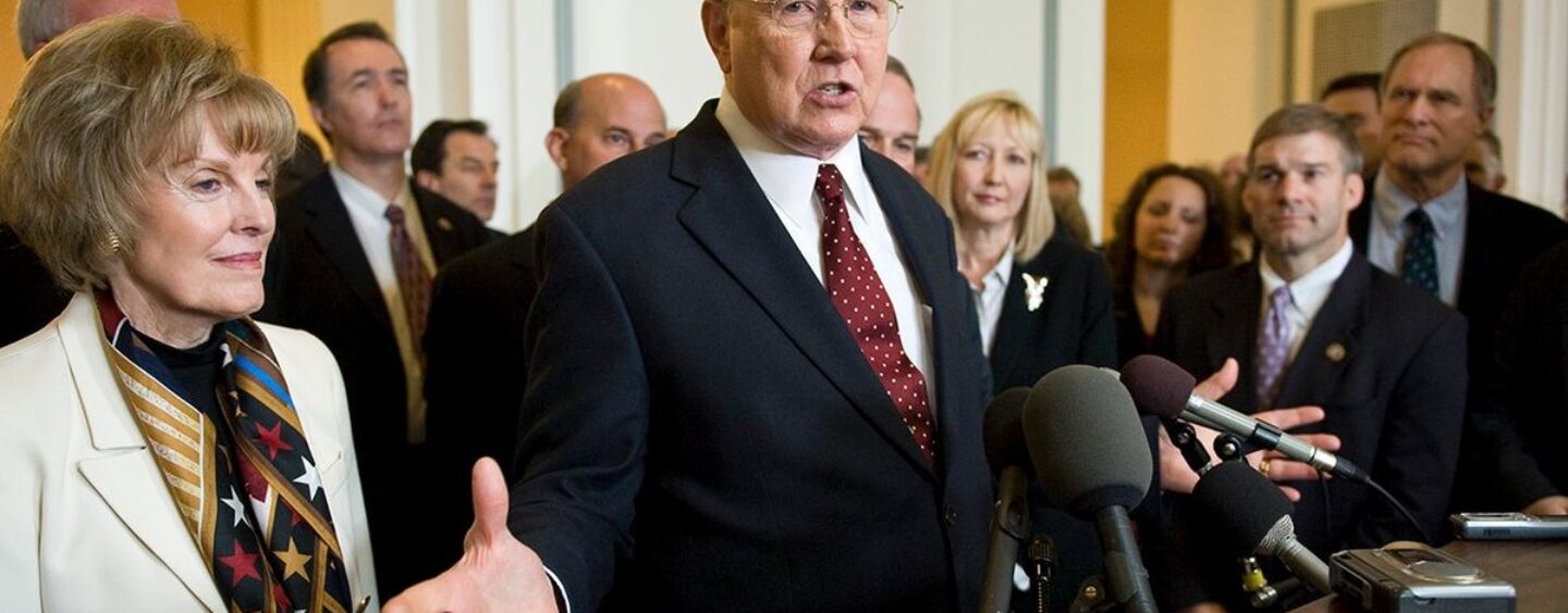 James Dobson, le chef homophobe de l'accent mis sur la famille, mort à 89 ans
